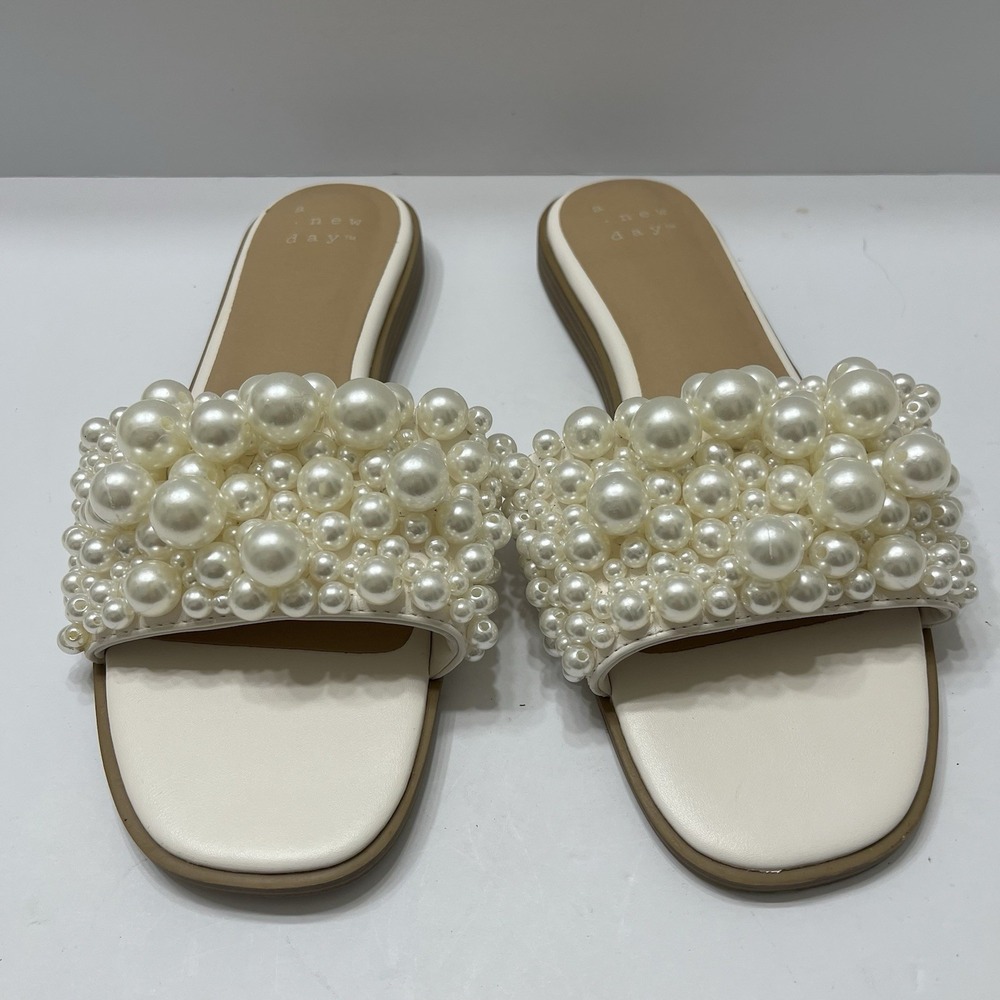 A New Day Jasmine Pearl Embellished Slide Sandals Cream White Size 9